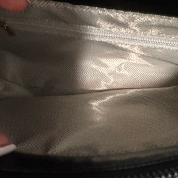 Amazon Black Shoulder Bag - Picture 5 of 7